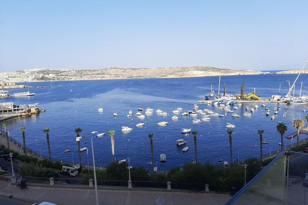 New Seafront Apartment - Spectacular Views St. Paul's Bay Exterior photo